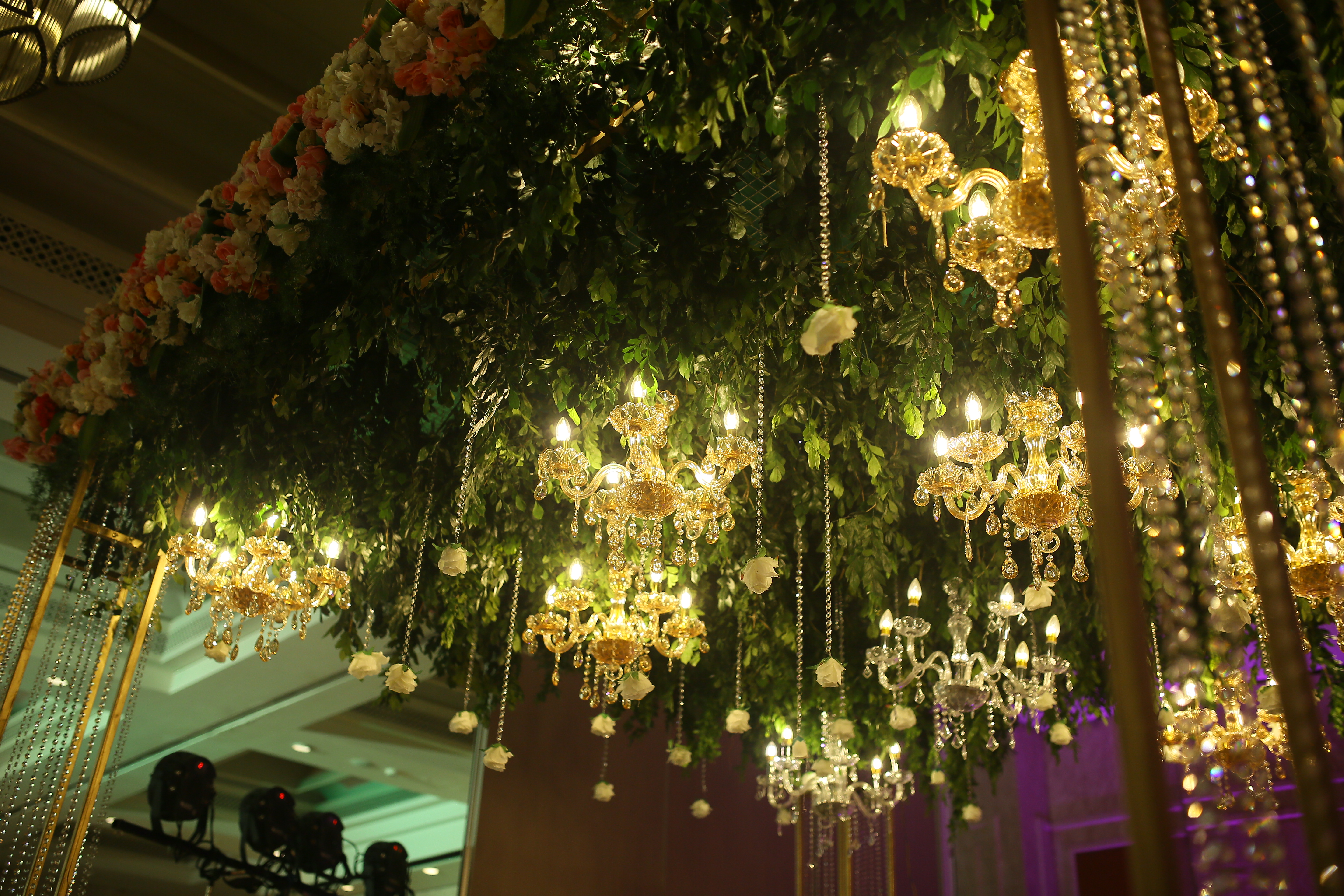 Luxury destination wedding decor